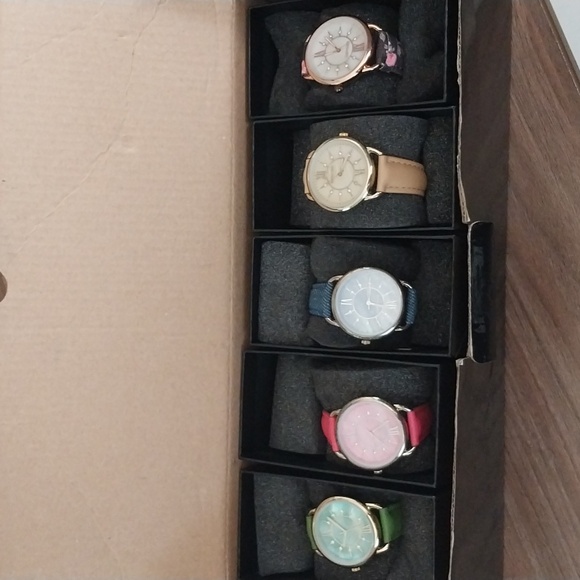 Kessaris watches set of 5 - Picture 2 of 4